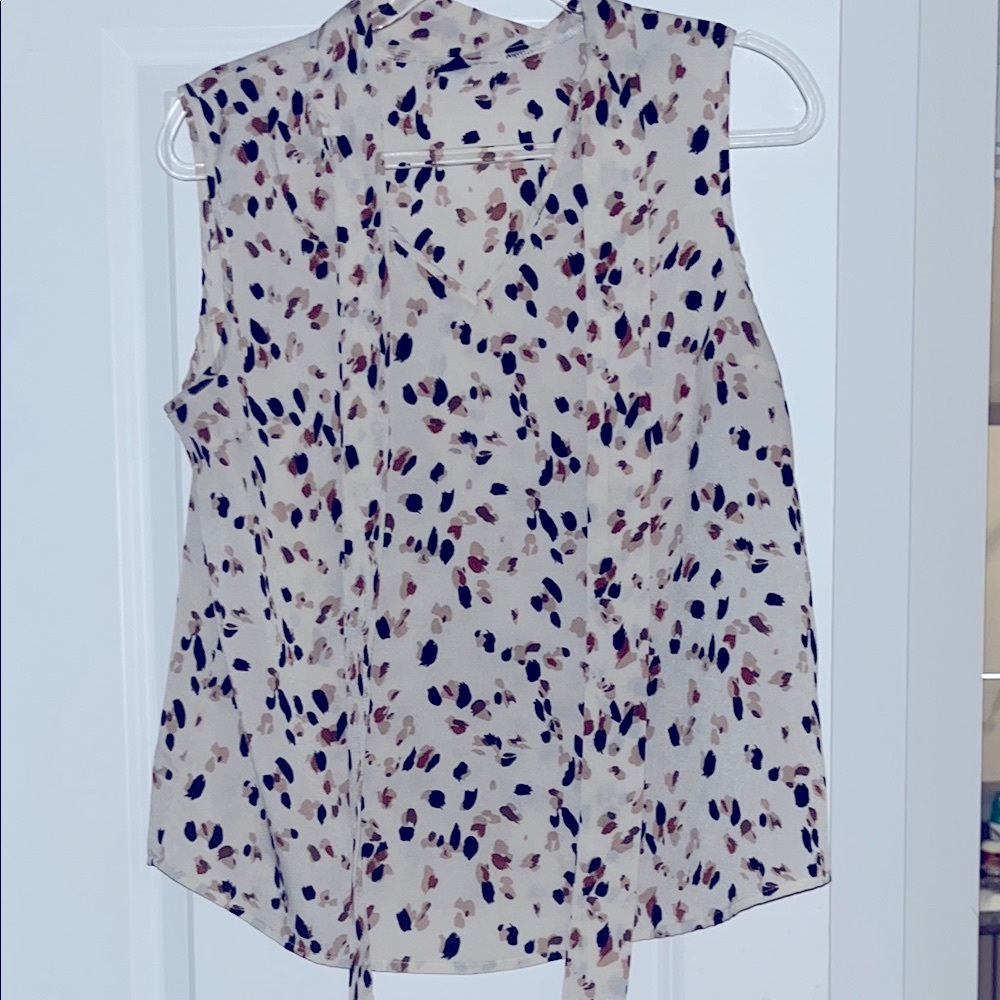 SHEIN Beige and Black Patterned Sleeveless Blouse